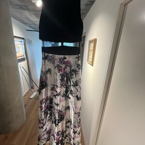 Betsy Adam beautiful party dress